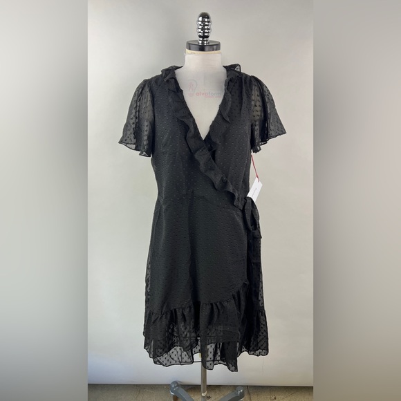 Dresses & Skirts - 💚 3195. Swiss Dot Ruffled Wrap Midi Dress